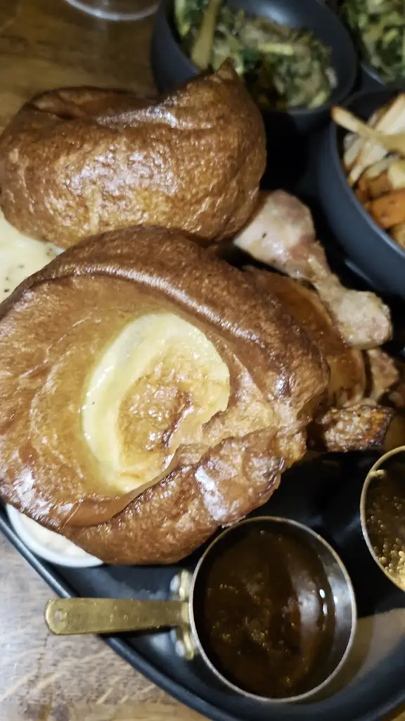 The White Horse_Radlett_slider_image_2