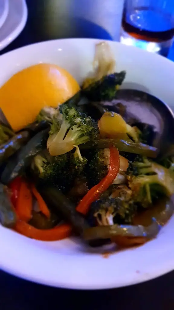 Menu_Isot Mediterranean kurdish Restaurant_Radlett_image_7