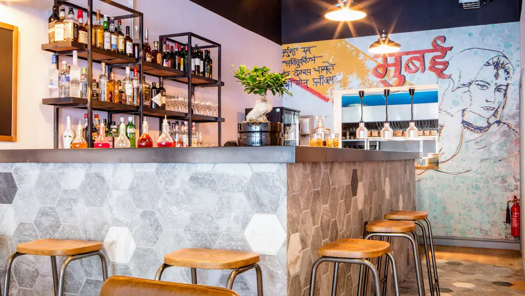 Aamcha Eastern Kitchen_Radlett_slider_image_1