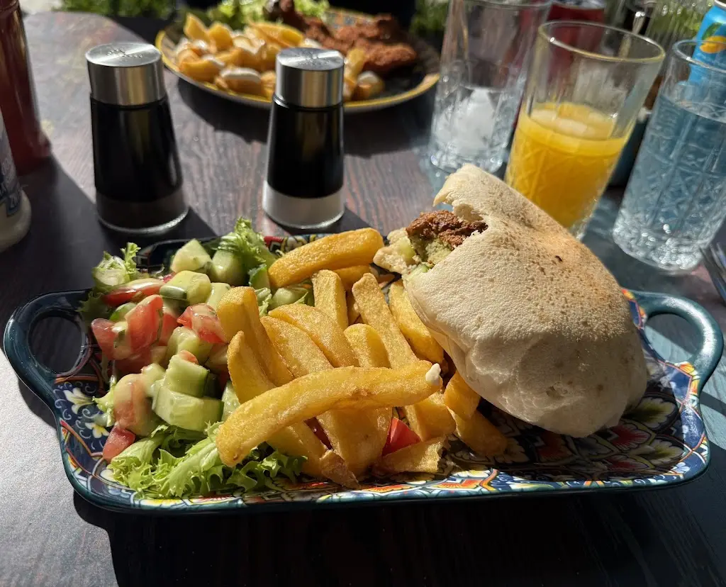 Ariele Restaurant_Radlett_slider_image_2