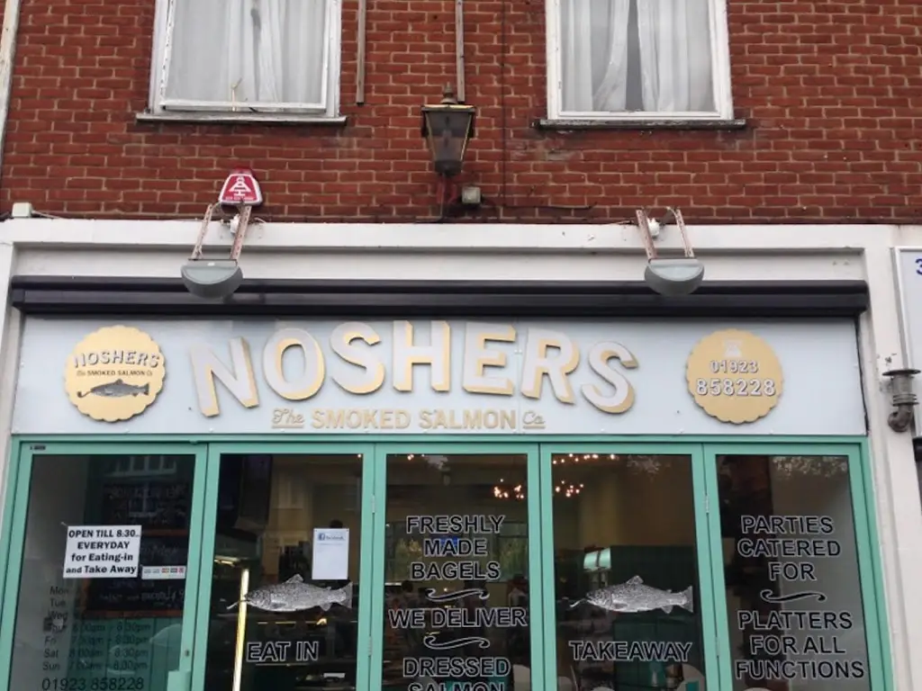 Noshers Of Radlett restaurante en Radlett