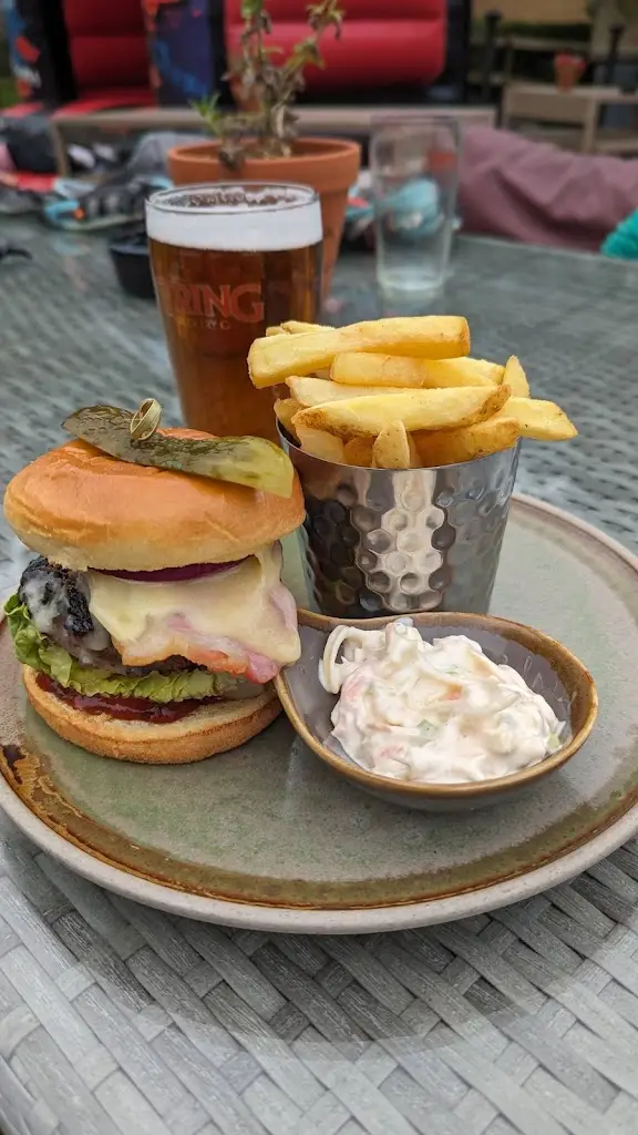 Menu_The Cricketers of Redbourn_Redbourne_immagine_7