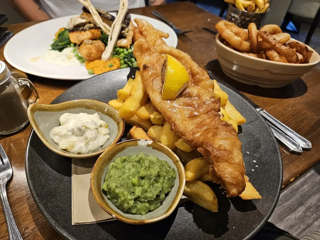 The Cricketers of Redbourn_Redbourne_slider_image_3