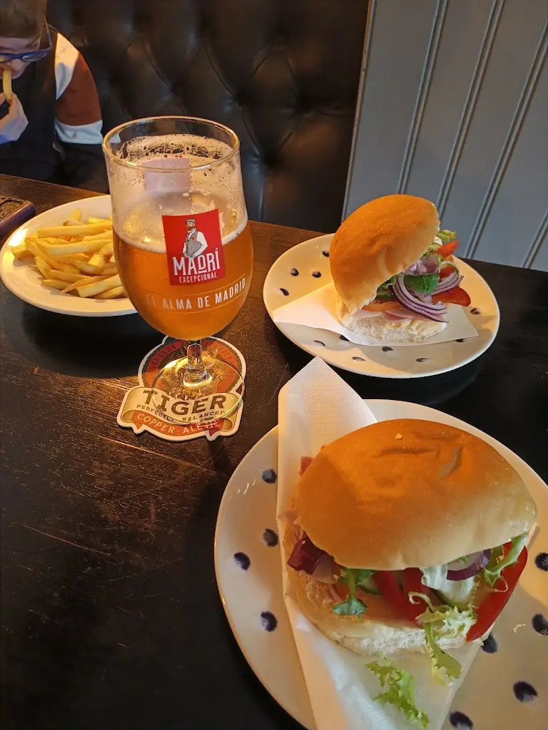 Menu_The Railway Inn_Ratby_image_8