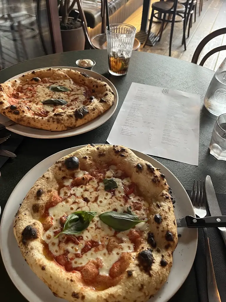 Harry Holt_Tre Ciccio_Ramsbottom_Bewertung