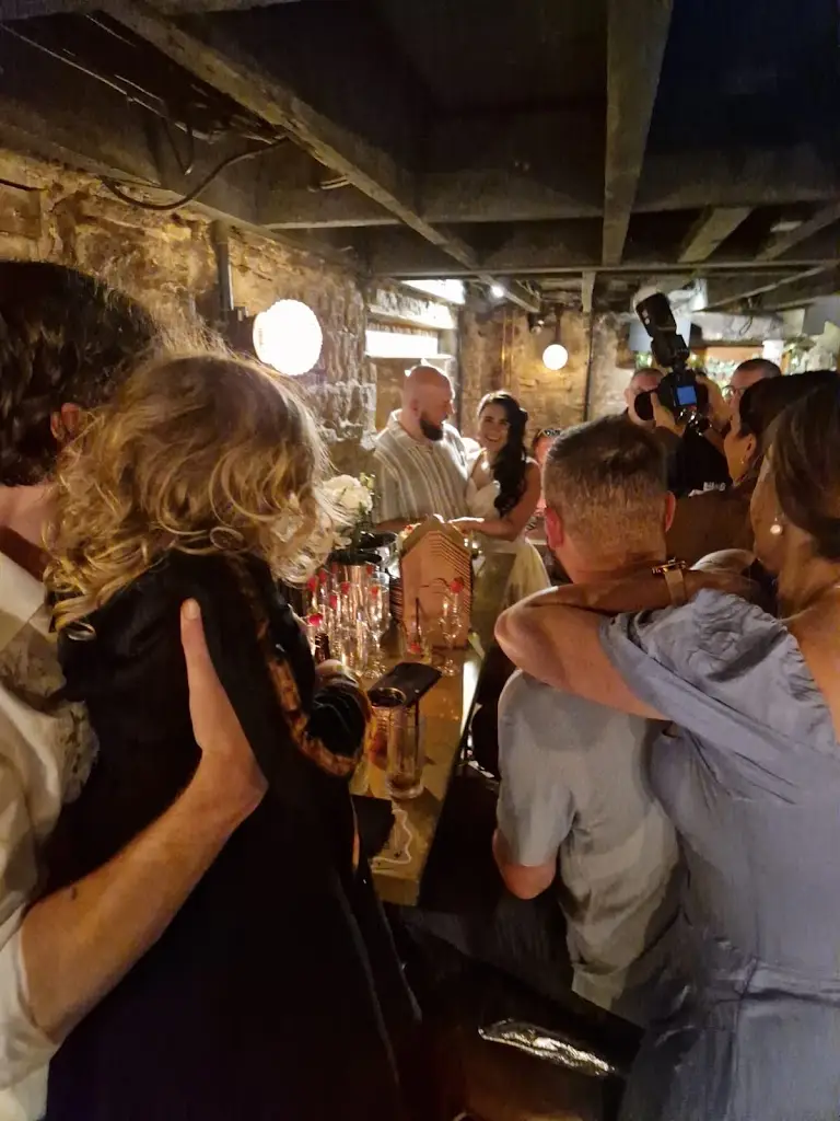 Callum Montague_Tre Ciccio_Ramsbottom_Bewertung