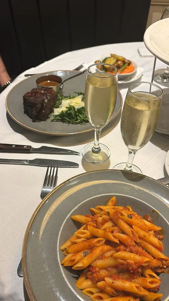 Scarlett Macdonald_San Leonardo_Ramsbottom_review