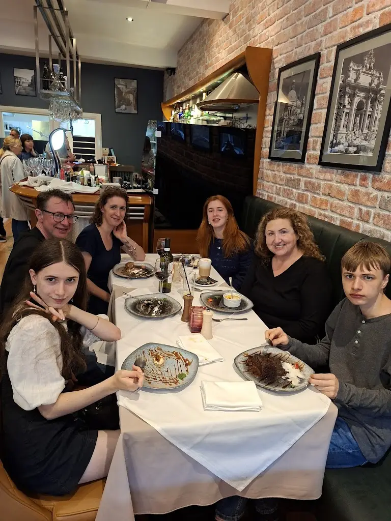 annette Balmer_San Leonardo_Ramsbottom_review