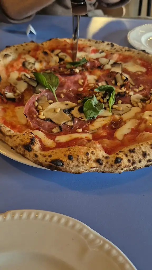 Leon Langrish_Rudy's Pizza Napoletana - Prestwich_Prestwich_reseña
