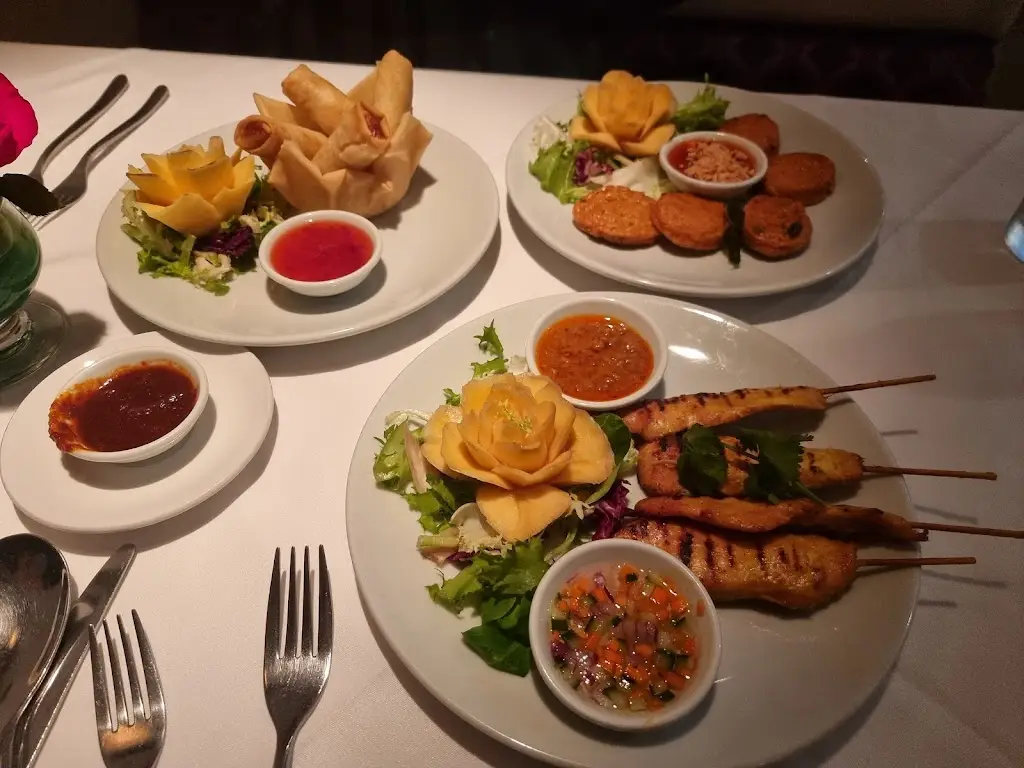 S A_Baan Thai_Barton-le-Clay_review