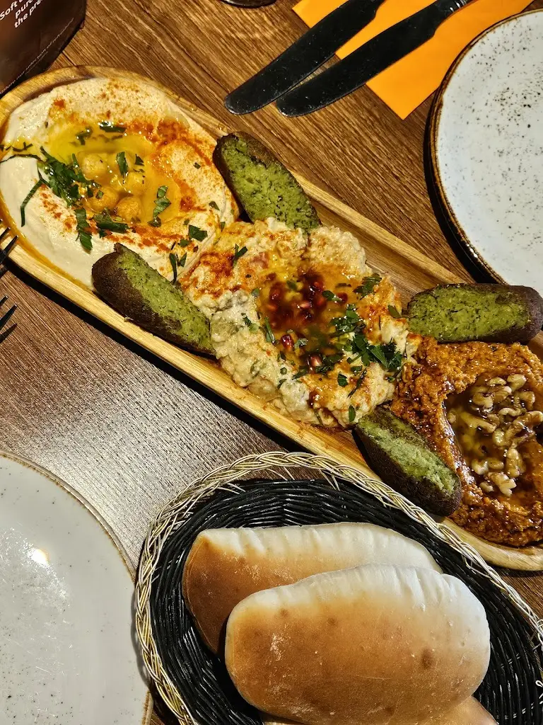 nashwa shahnawaz_Remal Restaurant_Prestwich_review