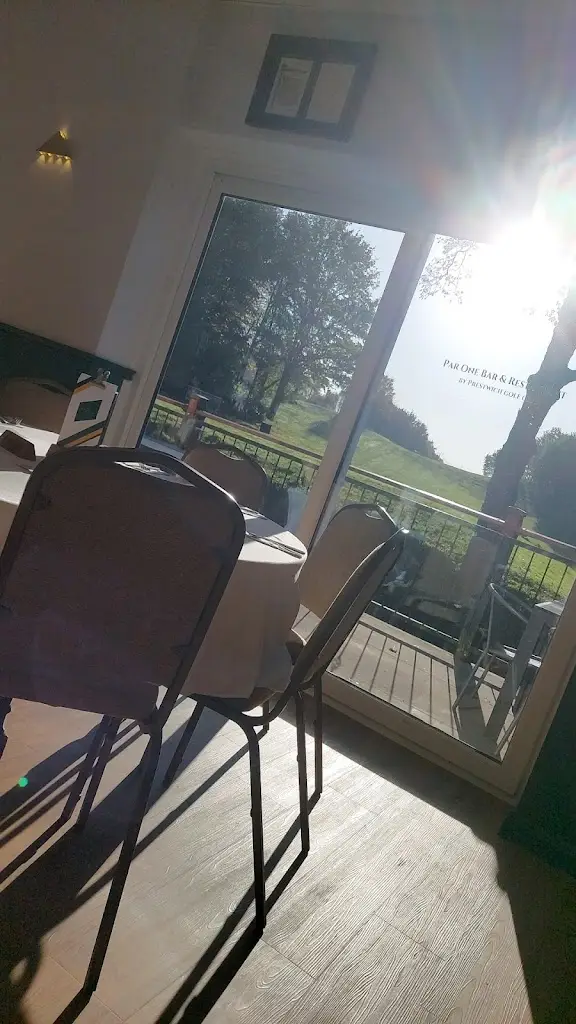 Matt Jacobs_Par One Bar & Restaurant by Prestwich Golf Club_Prestwich_review