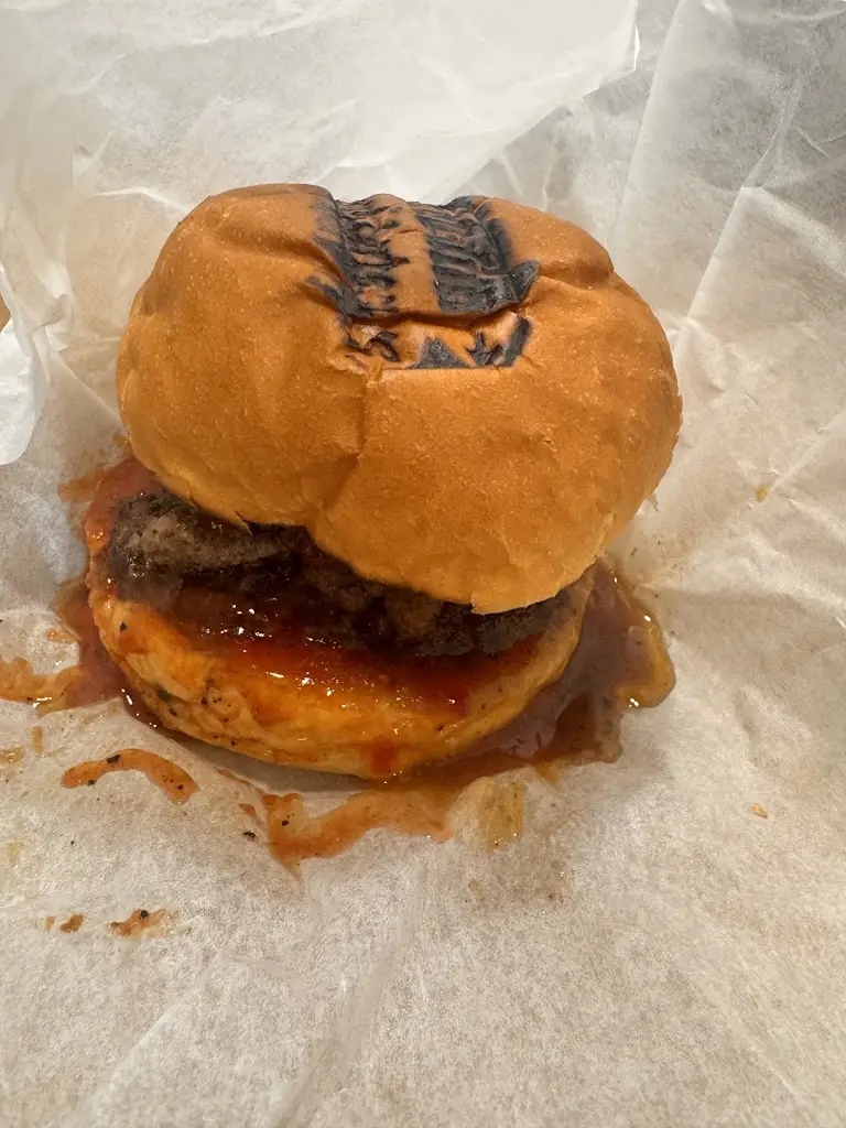 Shraga Voch_JS On The Corner_Prestwich_review