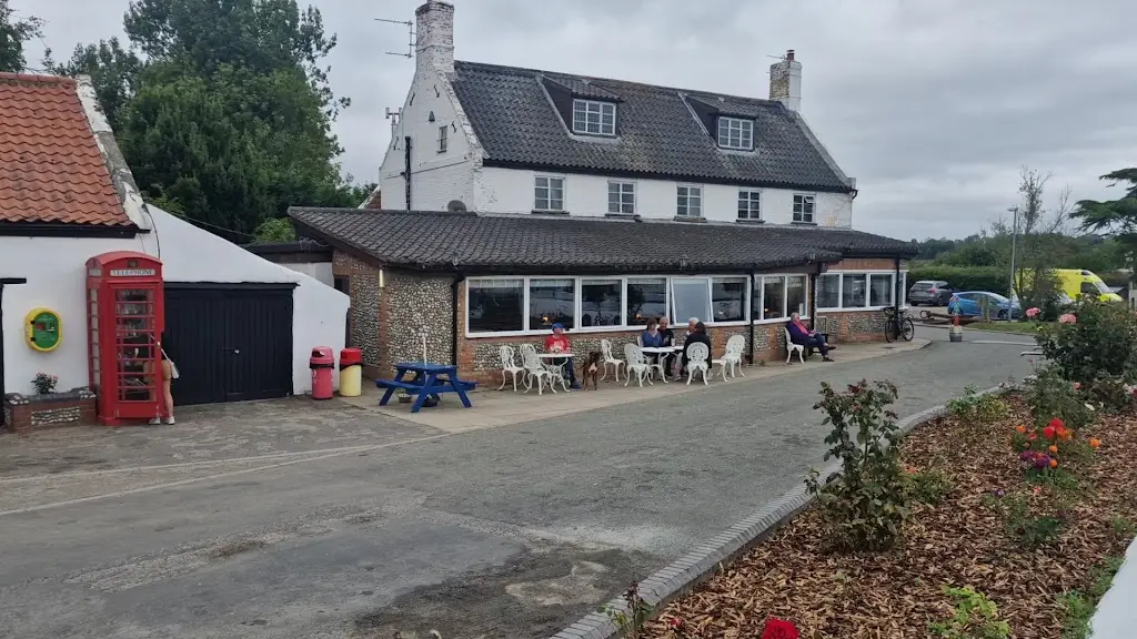 Reedham Ferry Inn_Reedham_slider_image_2