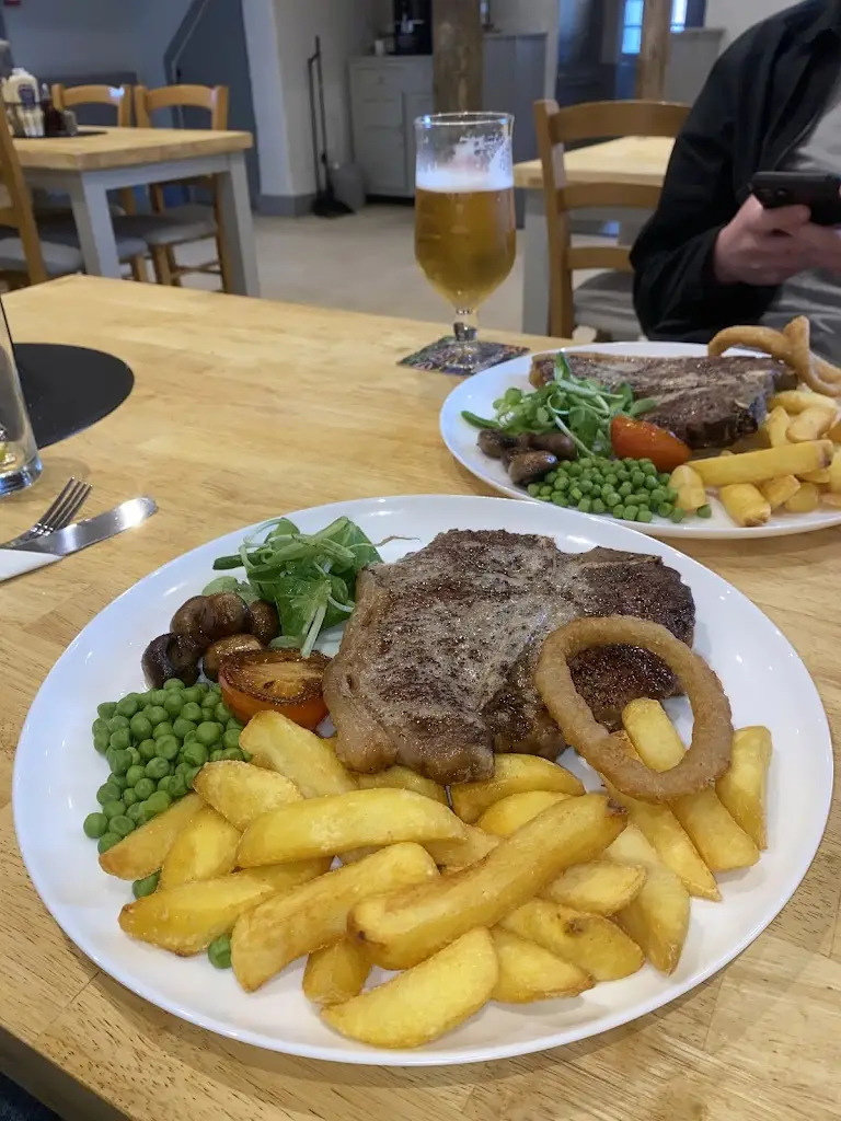 Menu_The Bull_Barton-le-Clay_image_3