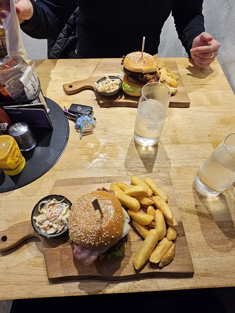 Menu_The Bull_Barton-le-Clay_image_5