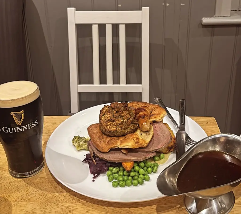 The Bull_Barton-le-Clay_slider_image_3