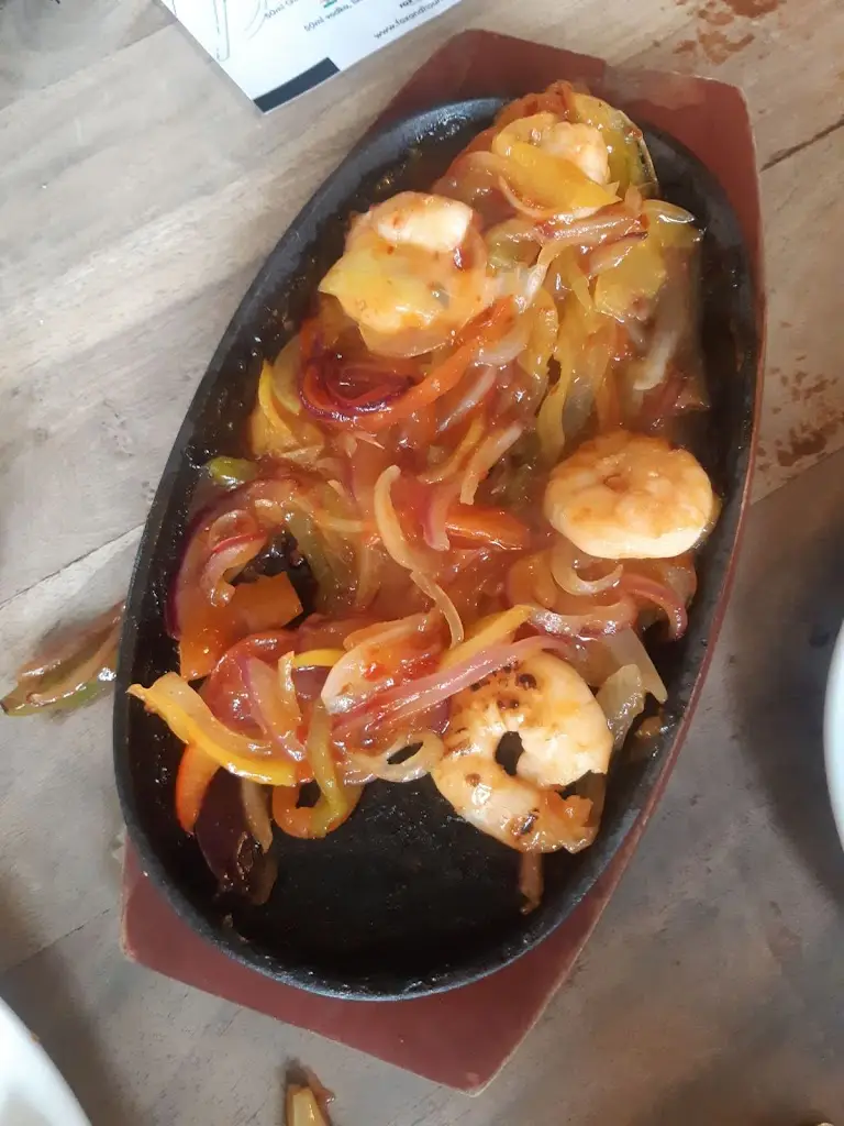 Elena Domentean_The Fox & Hounds Comford_Redruth_review