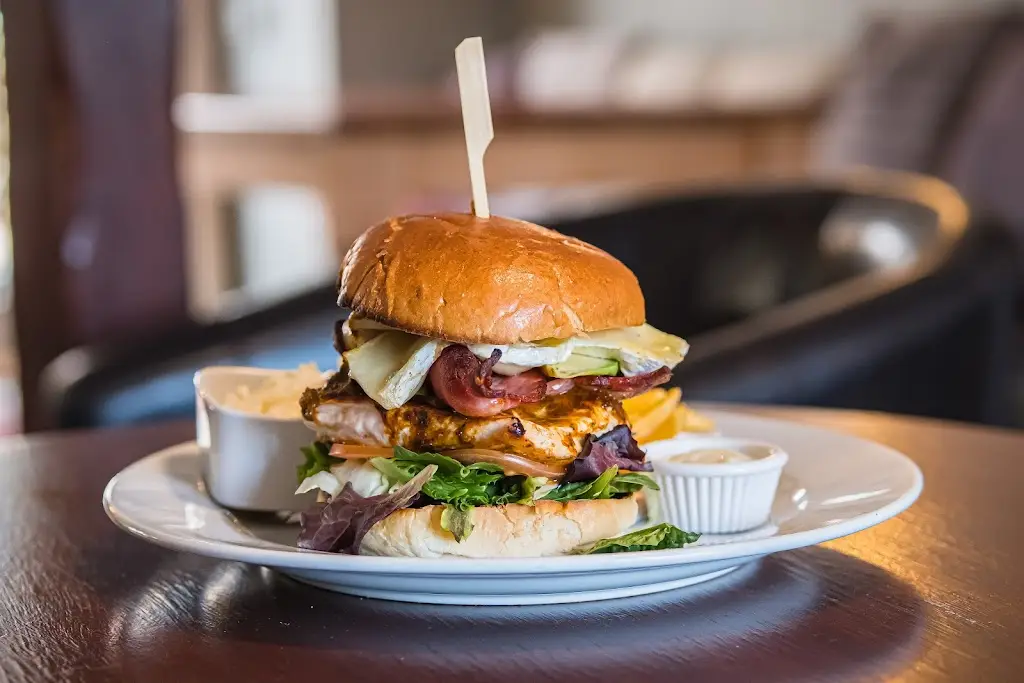 The Fox & Hounds Comford_Redruth_slider_image_2