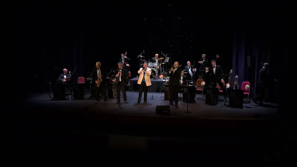 Regal Cinema, Theatre, Bar & Restaurant_Redruth_slider_image_2