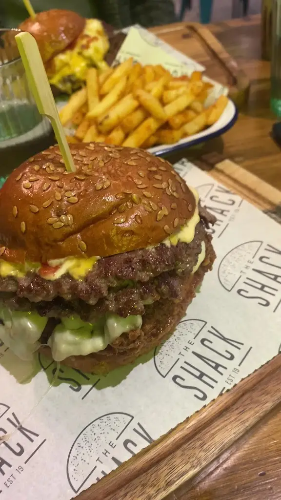 The Shack_Barton-le-Clay_slider_image_2