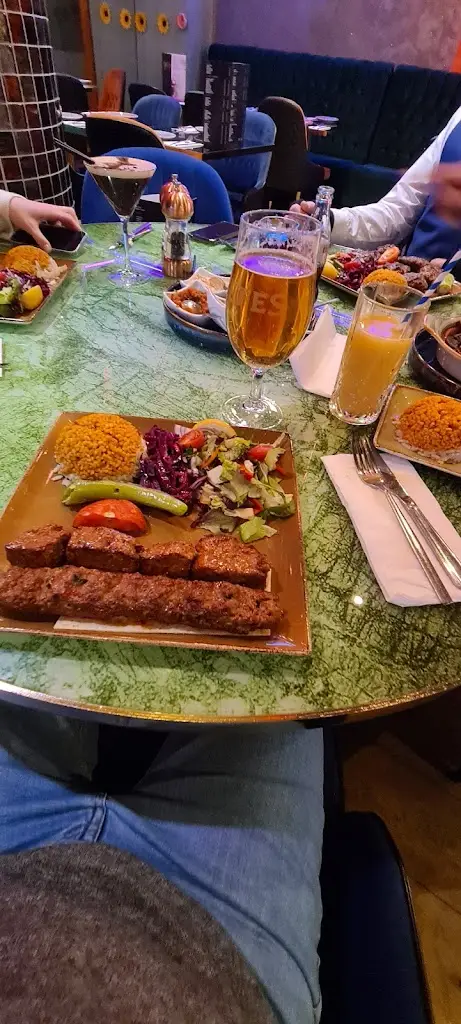 Sam Weir_Riva Meze Grill_Rayleigh_recensione