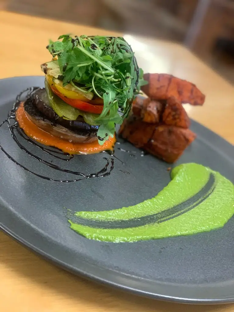 The Laughing Pear_Rayleigh_slider_image_2