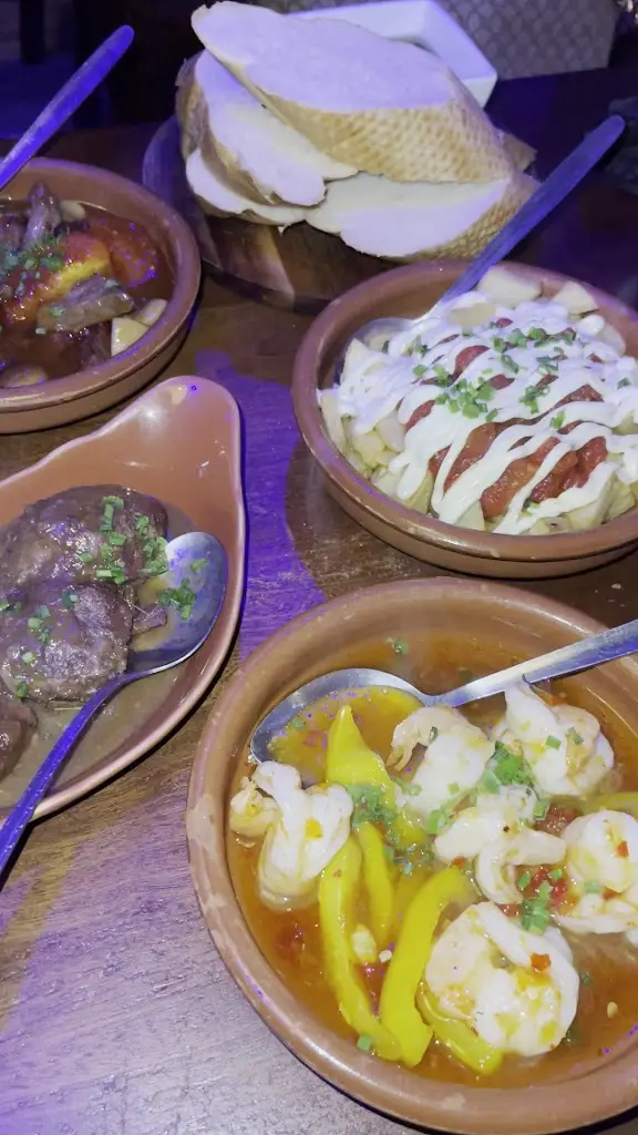 Marco's Bar_Rayleigh_slider_image_2