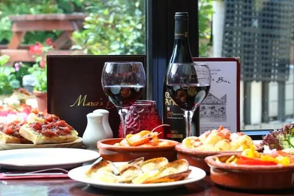 Marco's Bar_Rayleigh_slider_image_3