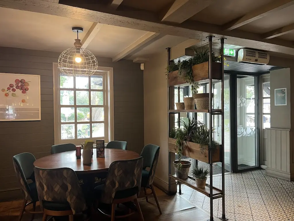 Harvester Rayleigh Weir Rayleigh_Rayleigh_slider_image_3