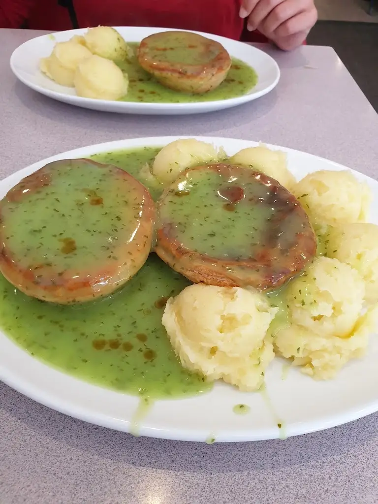 Menu_Star Cafe Pie and Mash Rayleigh_Rayleigh_image_8