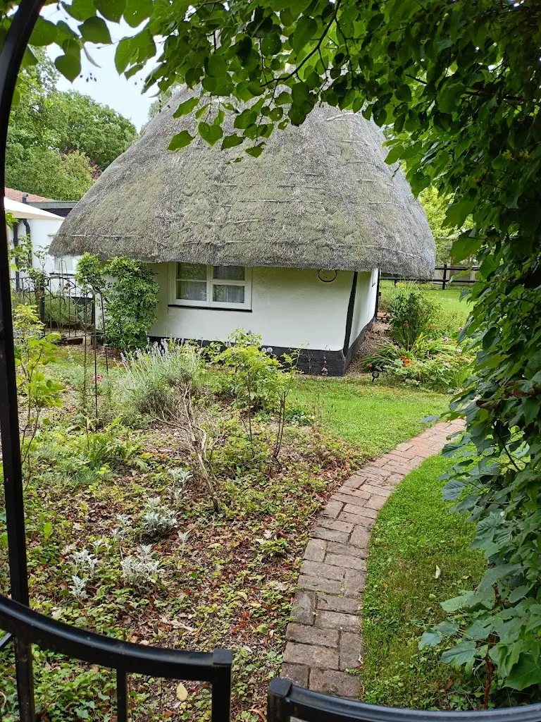 Paul Last_Frog's Hall Bed and Breakfast_Rickinghall_review