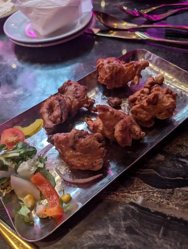 J C_Lala's Restaurant Leeds_Pudsey_recensione