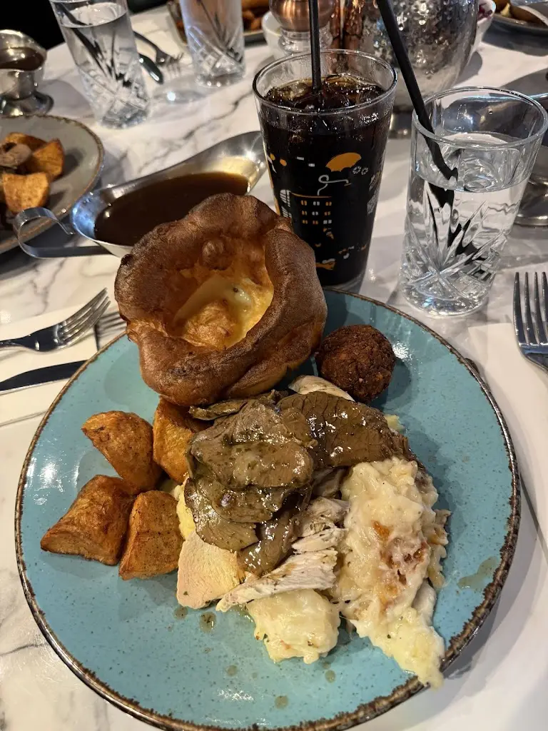 marufa begum_East Bar Lounge Grill_Pudsey_review