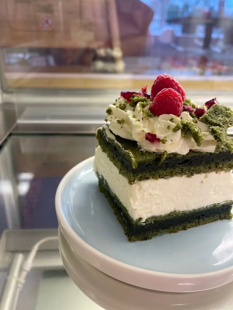 Vanilla & Pepper Bistro_Barton-le-Clay_slider_image_2