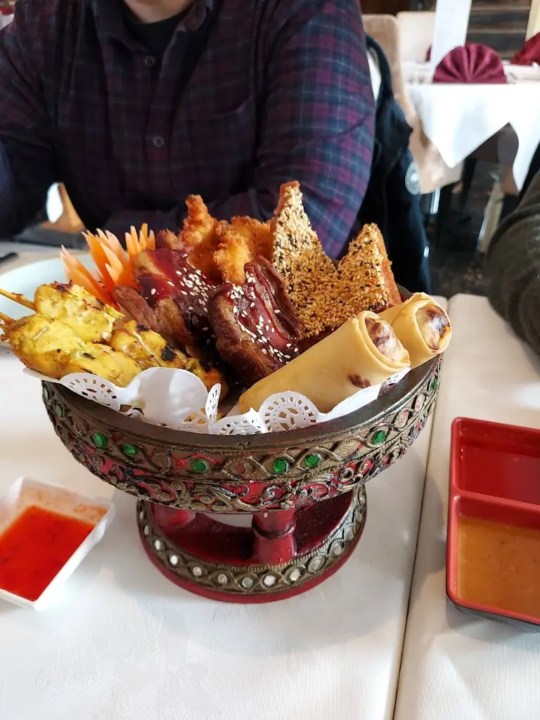 Menu_Thai Sun_Pudsey_image_8