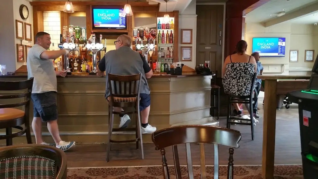 Alexander Liptrot_The Masons Arms_Pudsey_review