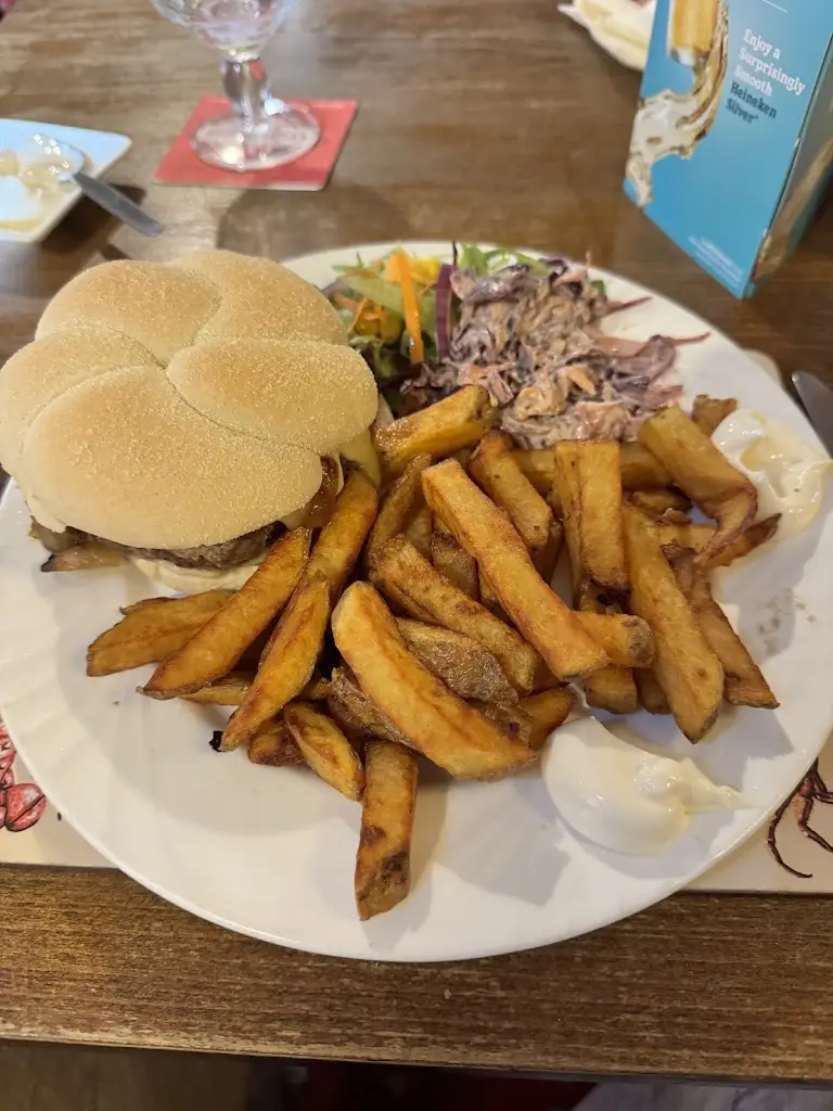 Glynn Kinson-Hicks_The Fleece_Rillington_review