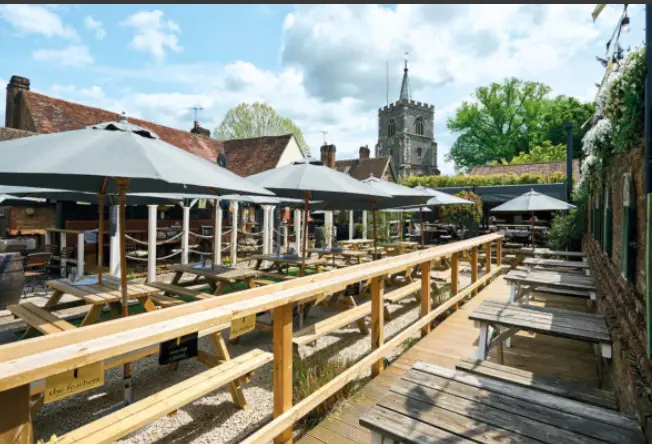 The Feathers_Rickmansworth_slider_image_3