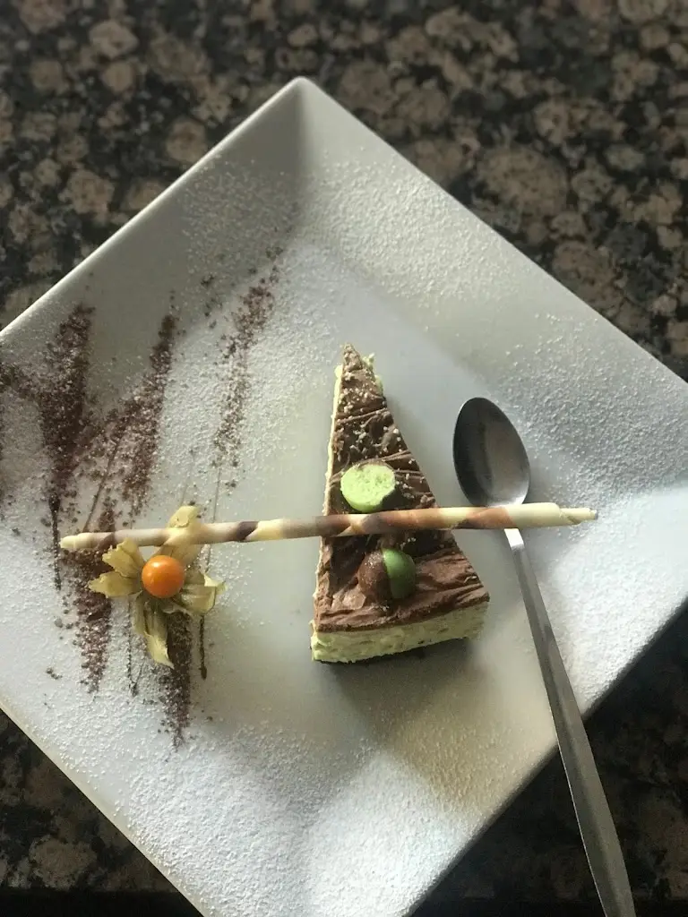 Menu_Central Park_Redcar and Cleveland_image_6