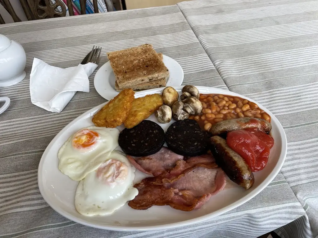 Terry Clayton_The Firs Cafe & Guest House_Ridgmont_recensione