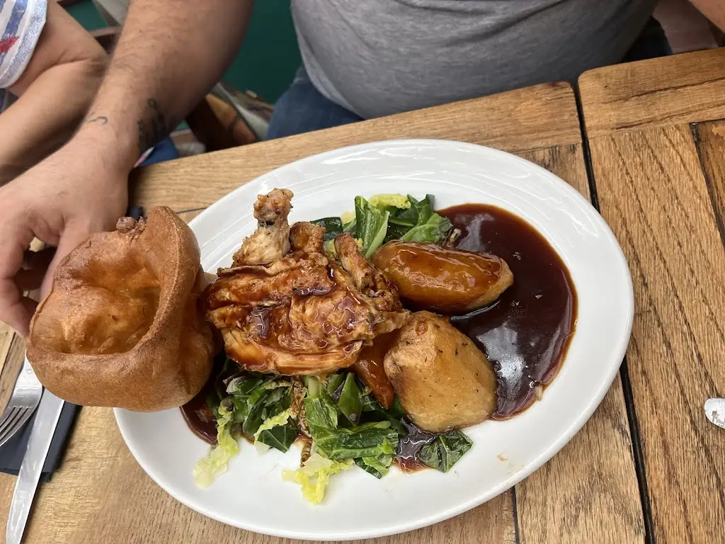 Kings Head_Redlynch_slider_image_2