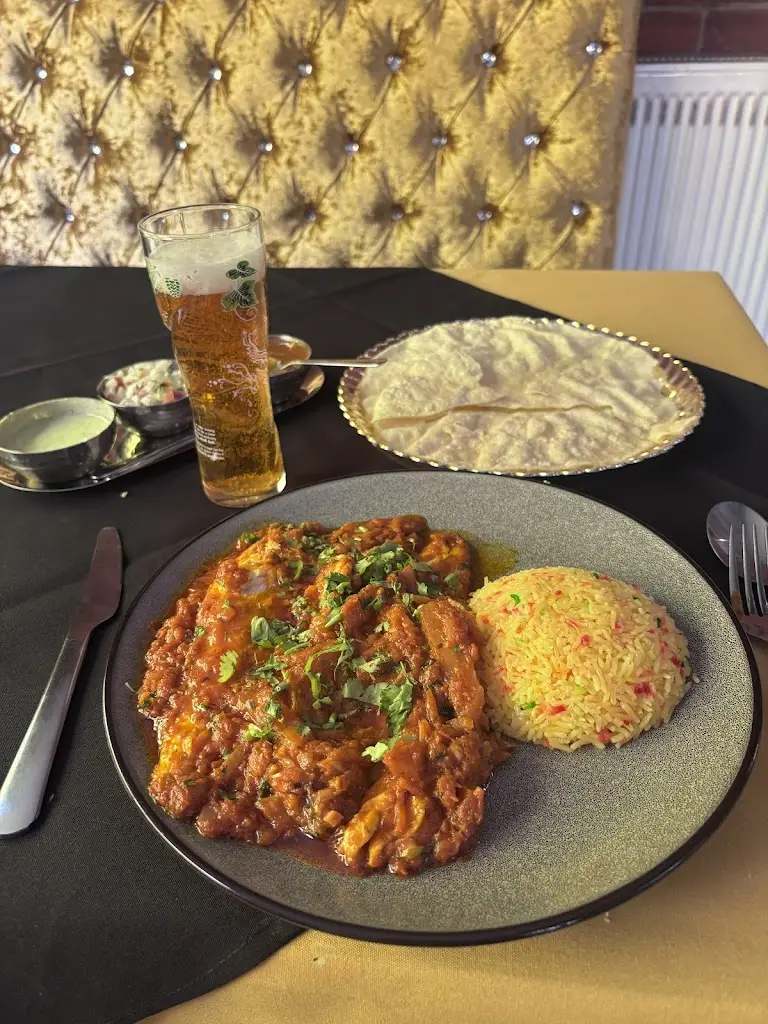 Majestic Dining at Golden Cross_Redditch_slider_image_3