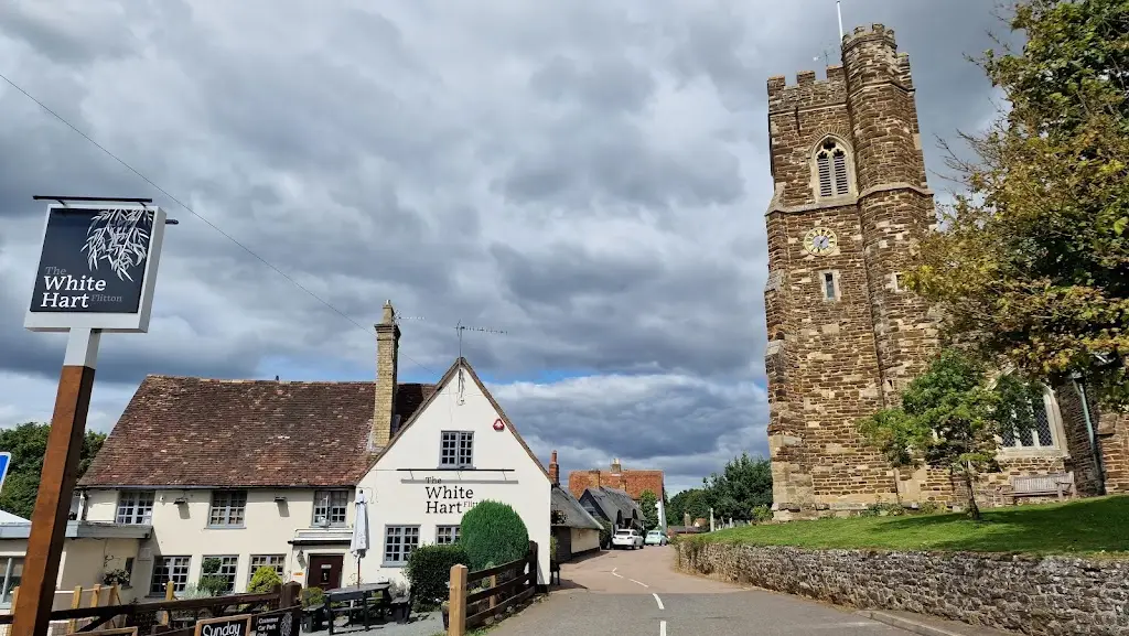 The White Hart Flitton_Barton-le-Clay_slider_image_3