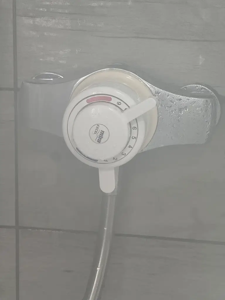 Arseny Livshits_The Roade House_Roade_recensione