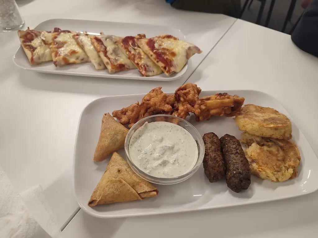 Nazia Zakaria_Flava Fusions Cafe_Barton-le-Clay_review