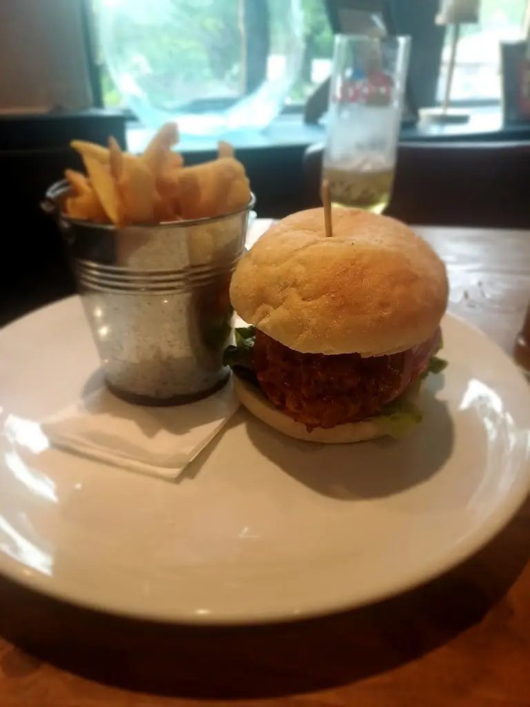 debi norman_The Milestone_Ripponden_review