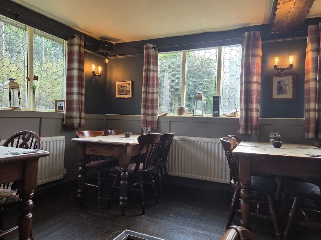 The Beehive Pub & Dining_Ripponden_slider_image_1