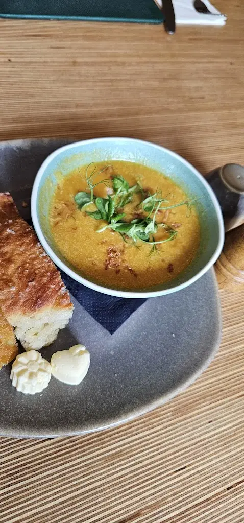 Jon Ferdinand_The Salehurst Halt_Robertsbridge_review