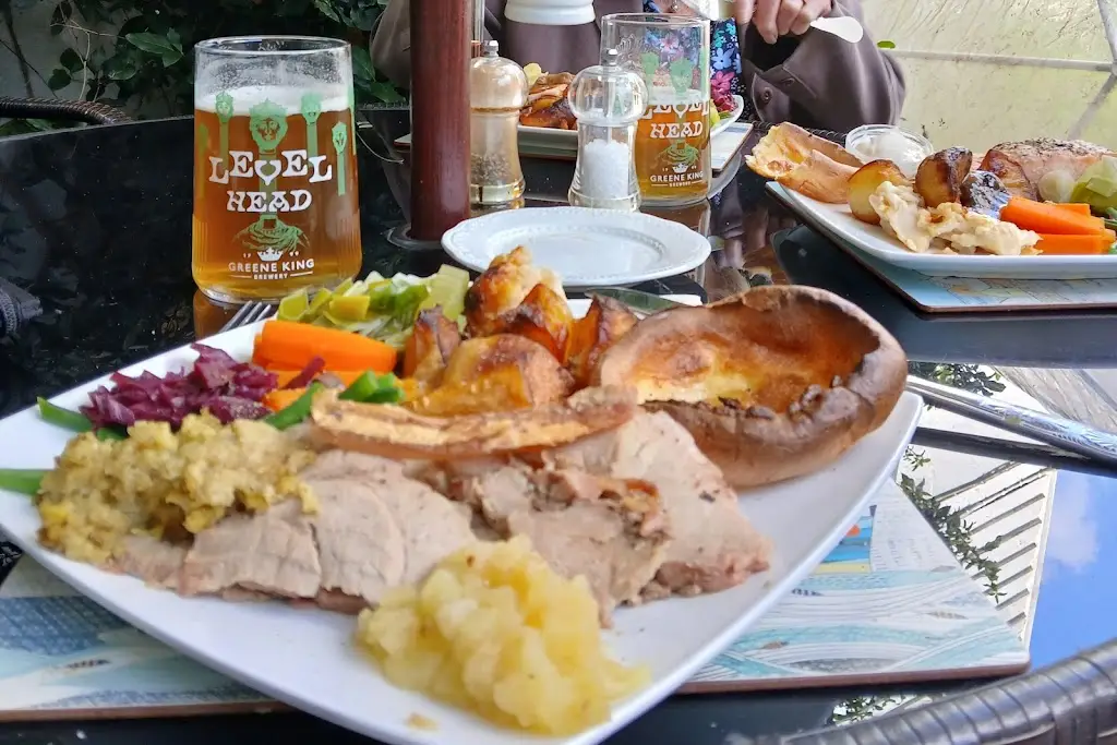 Ostrich Hotel_Robertsbridge_slider_image_2